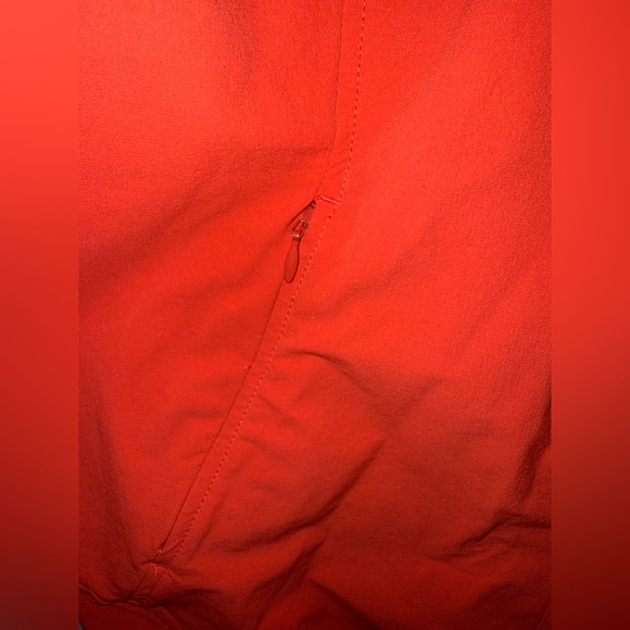 Duluth Rain jacket coral orange Medium perfect condition - Picture 5 of 12